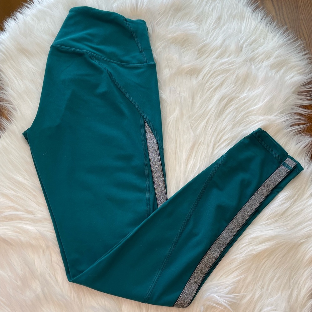 Victoria’s Secret Sport Knockout Tights